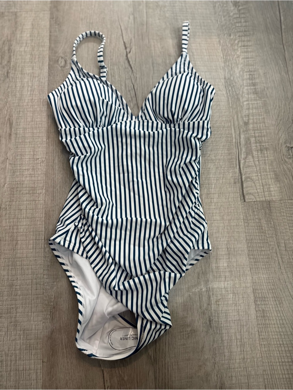 Cupshe Navy & White Vertical Stripe One-Piece Swimsuit with Adjustable Straps